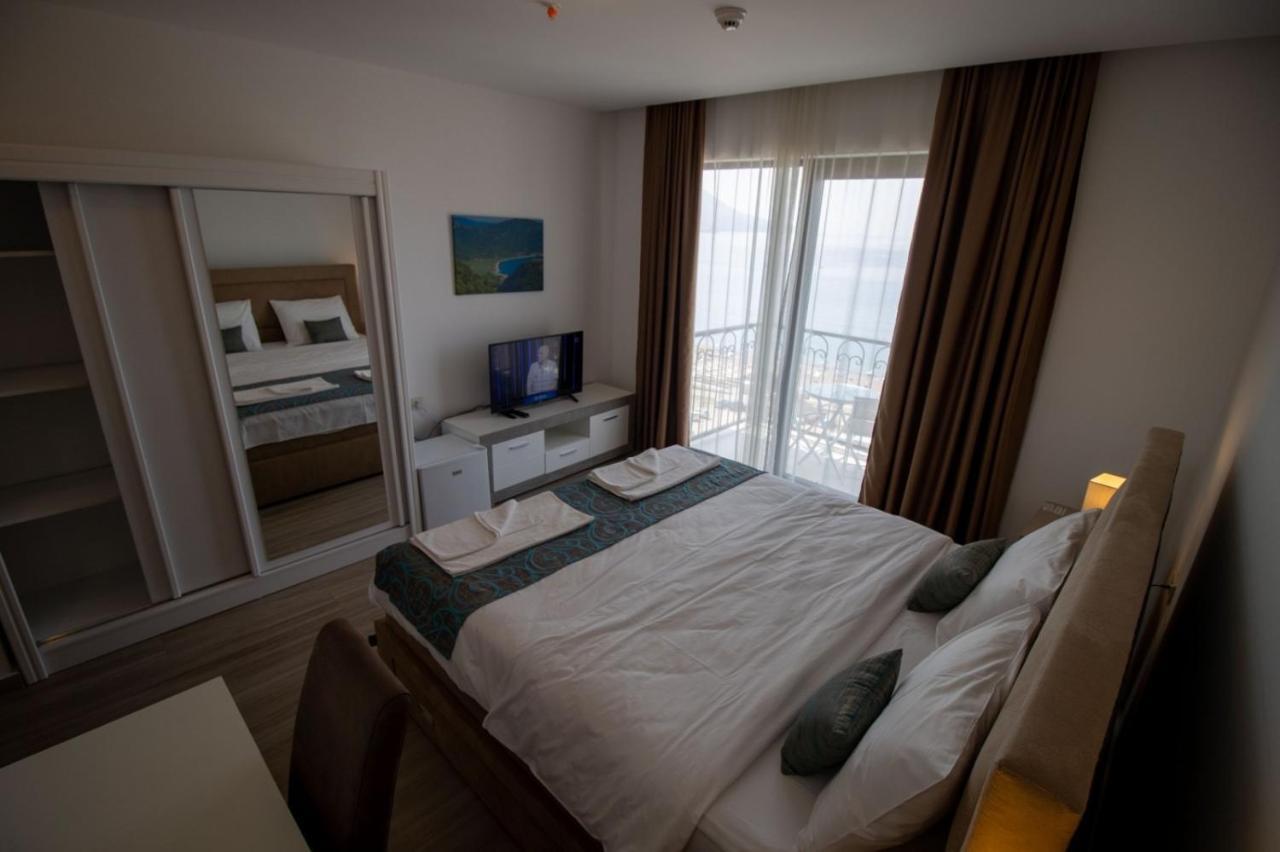 Hotel Svarog Bečići Exteriör bild