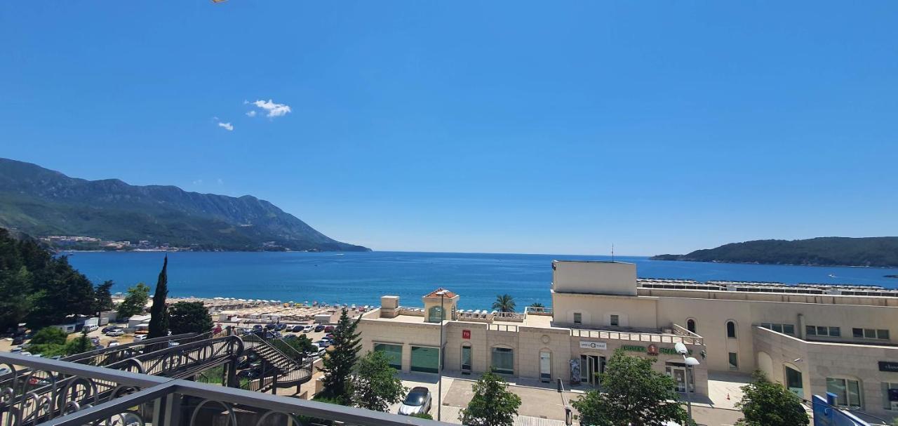 Hotel Svarog Bečići Exteriör bild